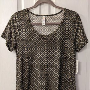 NWT LuLaRoe Classic T Shirt Tee Womens Medium Black and Tan Pattern Hi Low